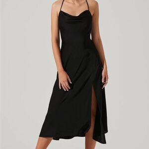 ASTR Gaia Midi Dress